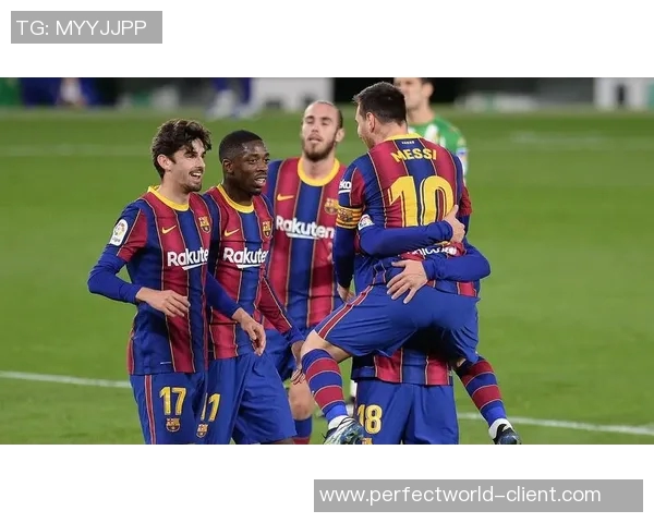 英超激战巴萨与莱比锡鏖战成平局神奇扑救点燃全场气氛