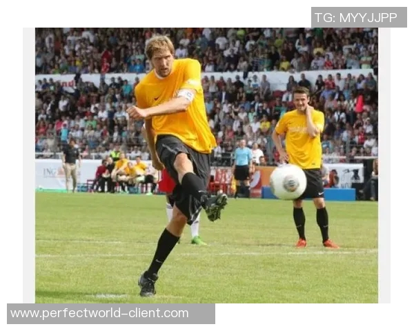 德甲精彩对决拜仁与曼联激战成和引爆全场激情