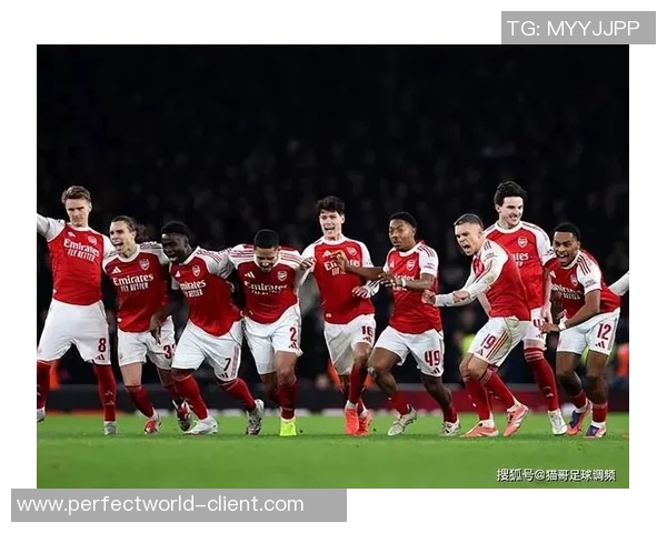 欧冠激战阿森纳险胜曼联点球大战引爆全场精彩集锦回顾