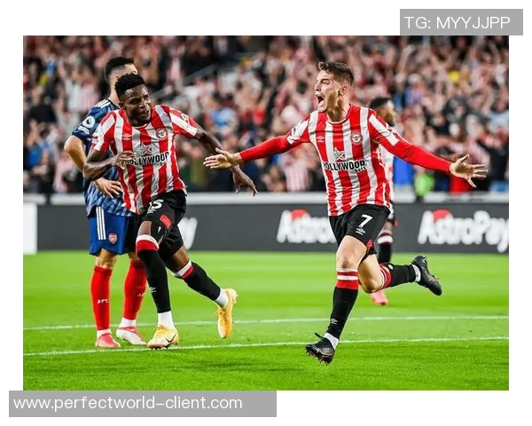 德甲焦点战AC米兰绝杀多特蒙德引发争议判罚全场沸腾